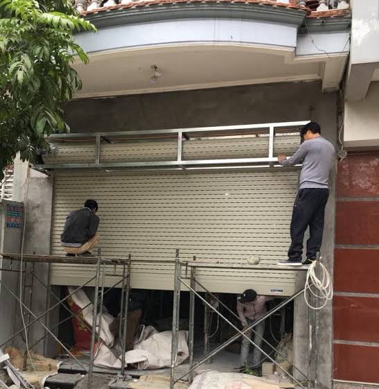Quy trình thay nan cửa cuốn chuyên nghiệp