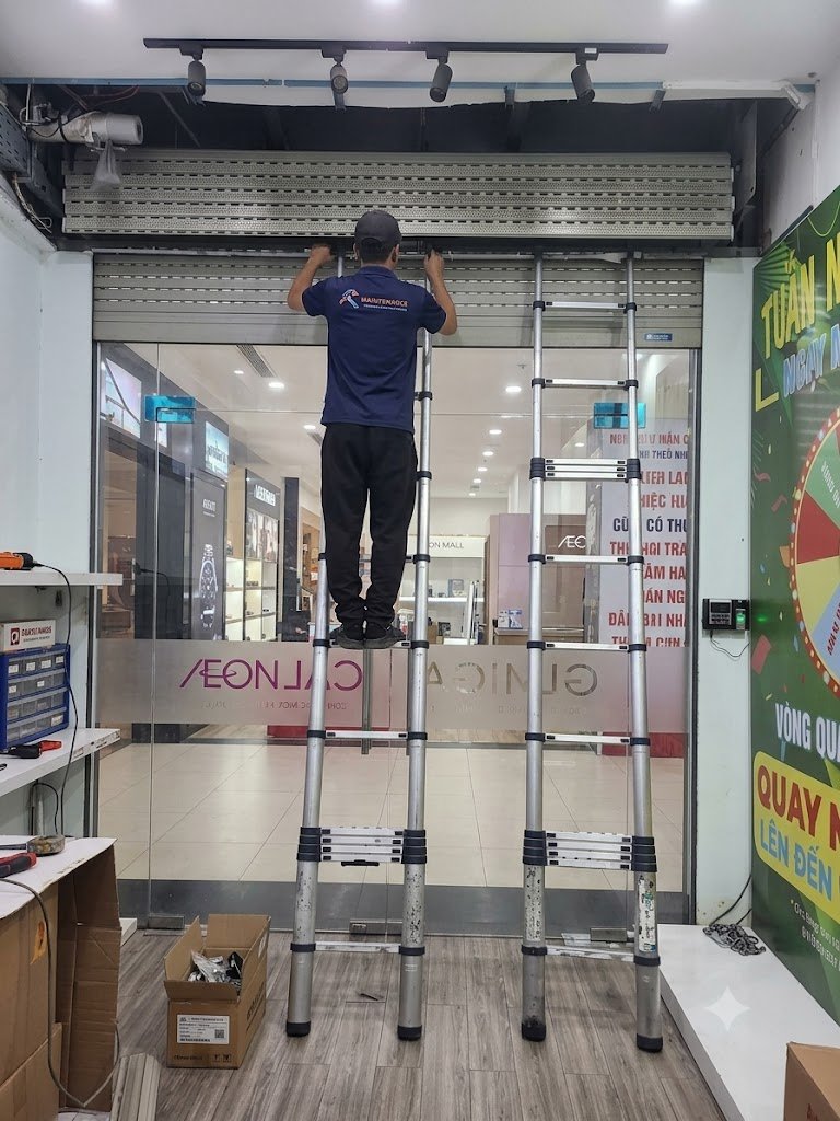 Thay thế linh kiện và quấn lại motor cửa cuốn chính hãng